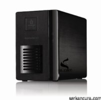Iomega StorCenter ix2 200d NAS beauty shot 01 2012 203x200 Iomega’nın yeni Ağ Depolama Çözümü StorCenter ix2 Mart’ta Türkiye’de…   Resim